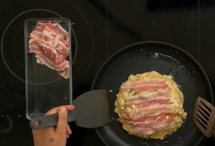 Фото шага рецепта Японский блинчик окономияки 137290 шаг 8  