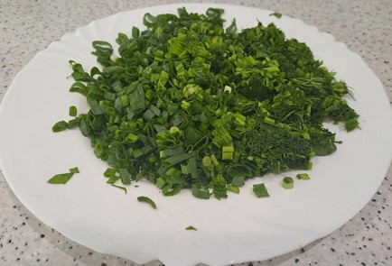 Фото шага рецепта Окрошка без колбасы на курином бульоне 189351 шаг 2  