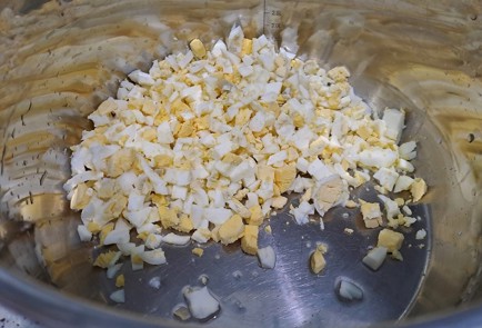 Фото шага рецепта Окрошка без колбасы на курином бульоне 189351 шаг 3  