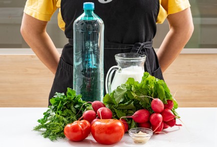 Фото шага рецепта Окрошка из редиски 176349 шаг 1  