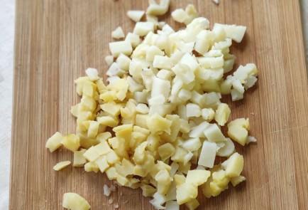 Фото шага рецепта Окрошка на кефире и квасе 173876 шаг 4  