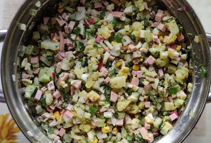 Фото шага рецепта Окрошка на кефире и квасе 173876 шаг 8  