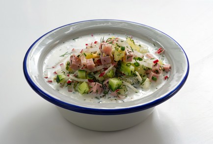 Фото шага рецепта Окрошка на кефире и минералке 173648 шаг 13  