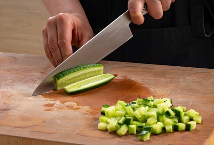 Фото шага рецепта Окрошка на кефире и минералке 173648 шаг 8  