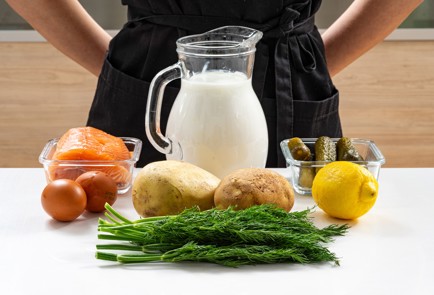 Фото шага рецепта Окрошка на кефире с рыбой 189005 шаг 1  