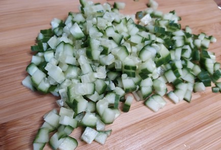 Фото шага рецепта Окрошка на кефире 189170 шаг 7  