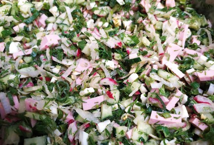 Фото шага рецепта Окрошка на кефире 189170 шаг 8  