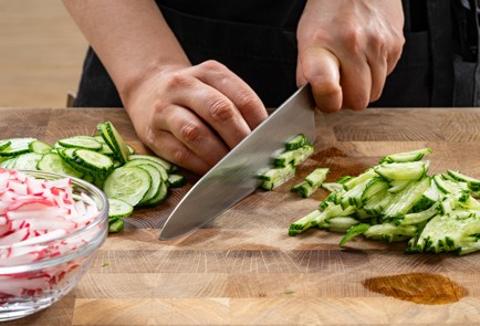 Фото шага рецепта Окрошка на квасе с копченой индейкой 189014 шаг 5  