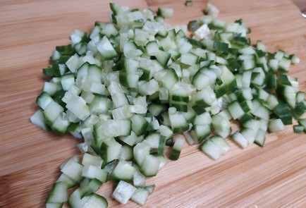 Фото шага рецепта Окрошка на квасе 189176 шаг 4  