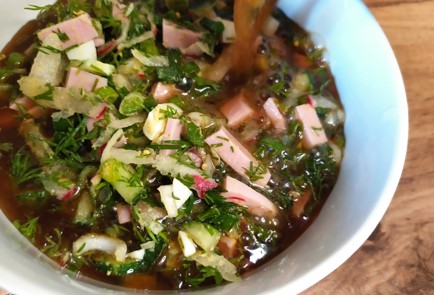 Фото шага рецепта Окрошка на квасе 189176 шаг 8  