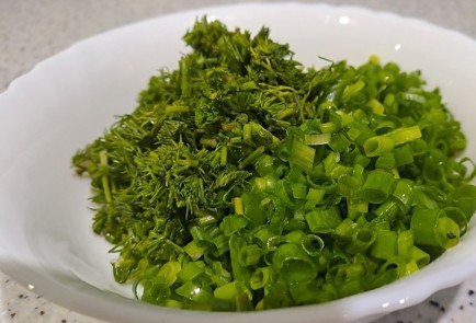 Фото шага рецепта Окрошка на майонезе с лимонным соком 189965 шаг 5  