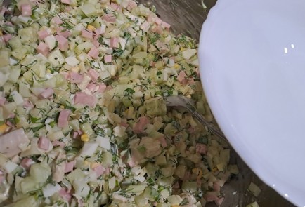 Фото шага рецепта Окрошка на майонезе с лимонным соком 189965 шаг 9  