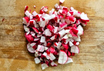 Фото шага рецепта Окрошка на сметане 189360 шаг 6  