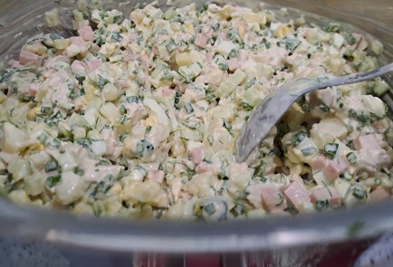 Фото шага рецепта Окрошка с колбасой на картофельном бульоне 189350 шаг 10  