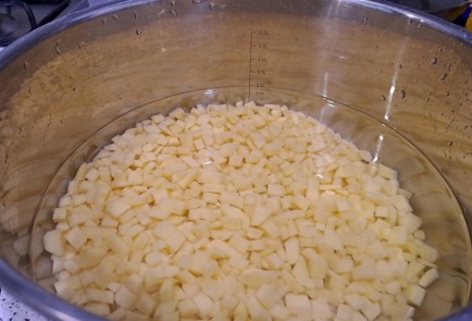 Фото шага рецепта Окрошка с колбасой на картофельном бульоне 189350 шаг 3  