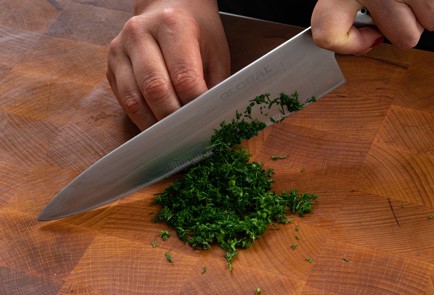 Фото шага рецепта Окрошка с колбасой 173647 шаг 10  