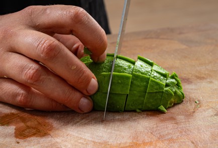 Фото шага рецепта Окрошка с сыром и молодой печеной картошкой 186658 шаг 6  