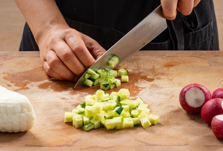 Фото шага рецепта Окрошка с сыром и молодой печеной картошкой 186658 шаг 7  