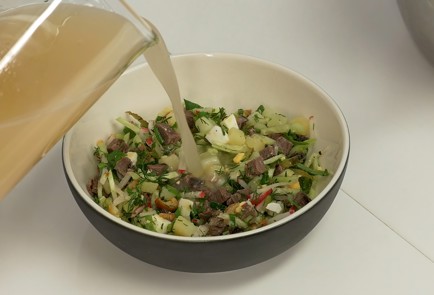 Фото шага рецепта Окрошка 136779 шаг 10  