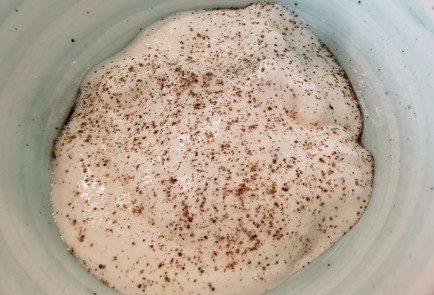 Фото шага рецепта Оладьи из кабачков с чесноком и сметанным соусом 140885 шаг 11  