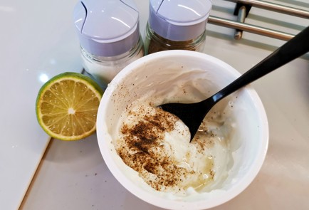 Фото шага рецепта Оладьи из кабачков в сметаннолаймовом соусе 151111 шаг 12  