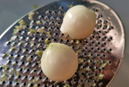 Фото шага рецепта Оладьи из кабачков в сметаннолаймовом соусе 151111 шаг 3  