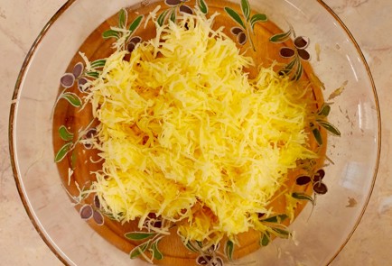 Фото шага рецепта Оладьи из картофеля и цукини с соусом из тунца 187050 шаг 2  