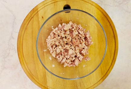 Фото шага рецепта Оладьи из картофеля и цукини с соусом из тунца 187050 шаг 9  