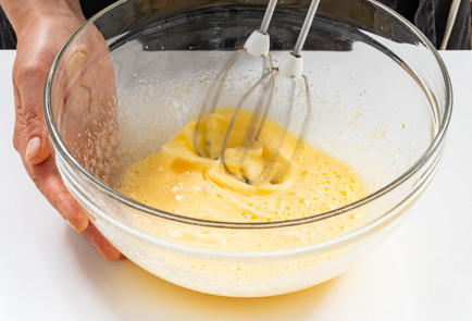 Фото шага рецепта Оладьи из кислого молока с яблочным маслом 189639 шаг 5  