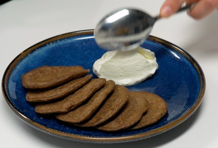 Фото шага рецепта Оладьи из куриной печени 49064 шаг 6