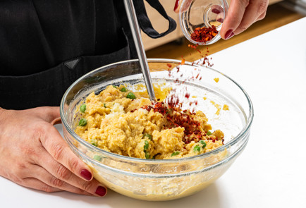 Фото шага рецепта Оладьи из нута 189112 шаг 6  