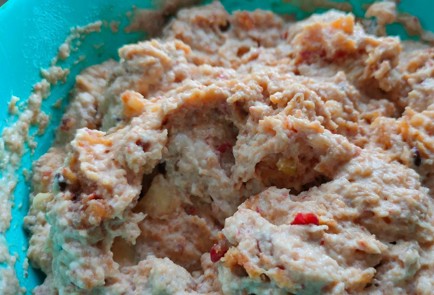 Фото шага рецепта Оладьи из яблок на кефире 187880 шаг 10