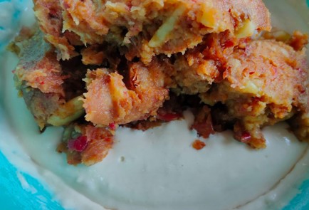 Фото шага рецепта Оладьи из яблок на кефире 187880 шаг 9