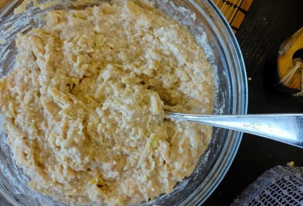 Фото шага рецепта Оладьи из яблок с творогом 174626 шаг 10  