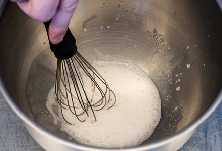 Фото шага рецепта Оладьи на дрожжах 126644 шаг 1  