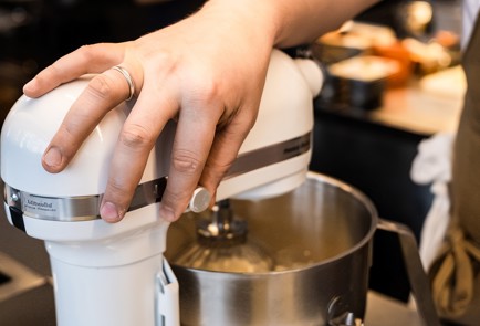 Фото шага рецепта Оладьи на дрожжах 126644 шаг 4  