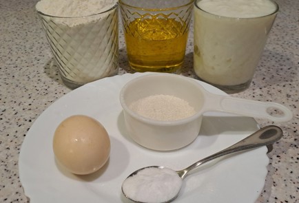 Фото шага рецепта Оладьи на кефире 189973 шаг 1  