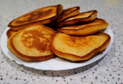 Фото шага рецепта Оладьи на кефире 189973 шаг 12  