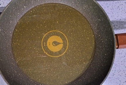 Фото шага рецепта Оладьи на кефире 189973 шаг 8  