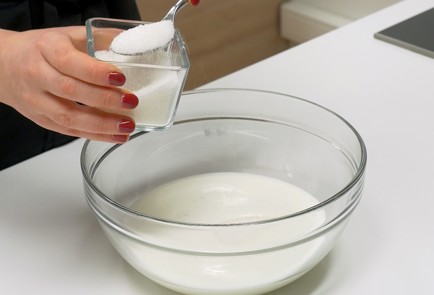 Фото шага рецепта Оладьи на кефире 29574 шаг 1  