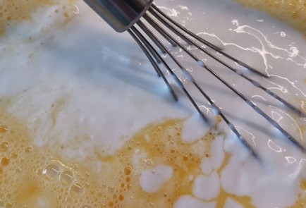 Фото шага рецепта Оладьи на кислом кефире с тыквой 152312 шаг 1  