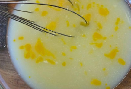 Фото шага рецепта Оладьи на сыворотке с зеленым луком 189130 шаг 7  