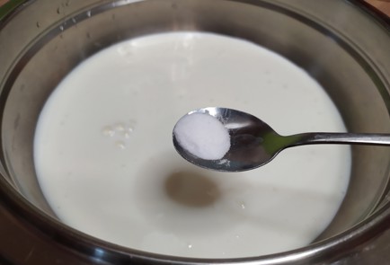 Фото шага рецепта Оладьи с бананом 188857 шаг 1  