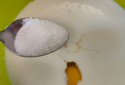 Фото шага рецепта Оладьи с яблоком 188810 шаг 4  