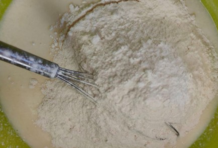 Фото шага рецепта Оладьи с яблоком 188810 шаг 8  