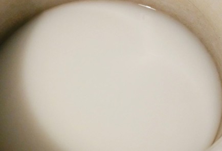 Фото шага рецепта Оладьи на сыворотке 174853 шаг 1  