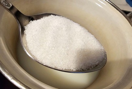 Фото шага рецепта Оладьи на сыворотке 174853 шаг 3  