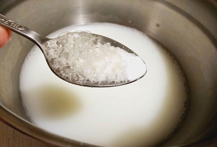 Фото шага рецепта Оладьи на сыворотке 174853 шаг 4  