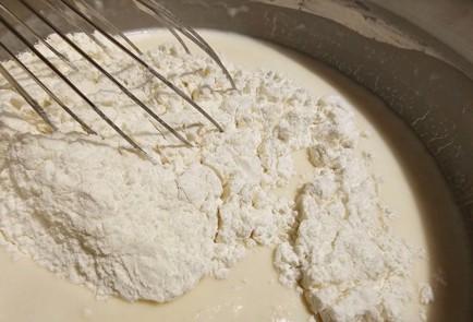 Фото шага рецепта Оладьи на сыворотке 174853 шаг 6  