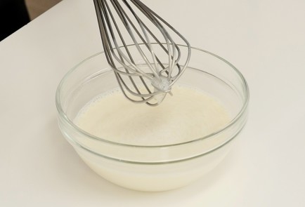 Фото шага рецепта Голландские пончики олиболы 114399 шаг 1  